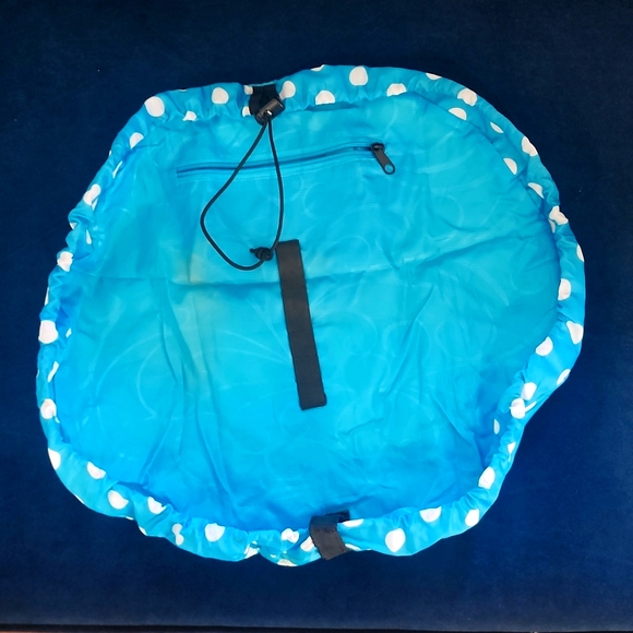 Light Blue and White Polka Dot Lay/N/Go Cosmetics Bag - Picture 3 of 10